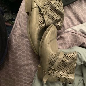 Silver moto bootie